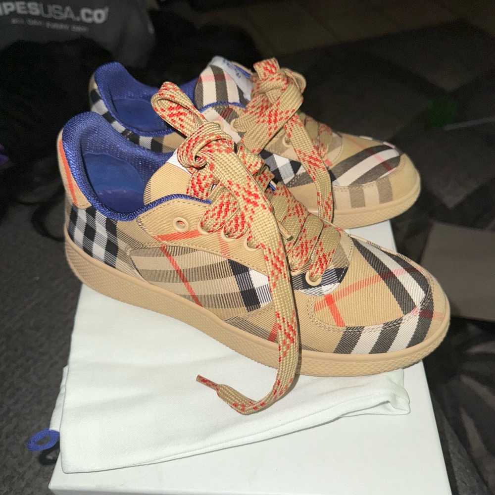 Burberry Tan and Red Sneakers with Iconic Plaid Design